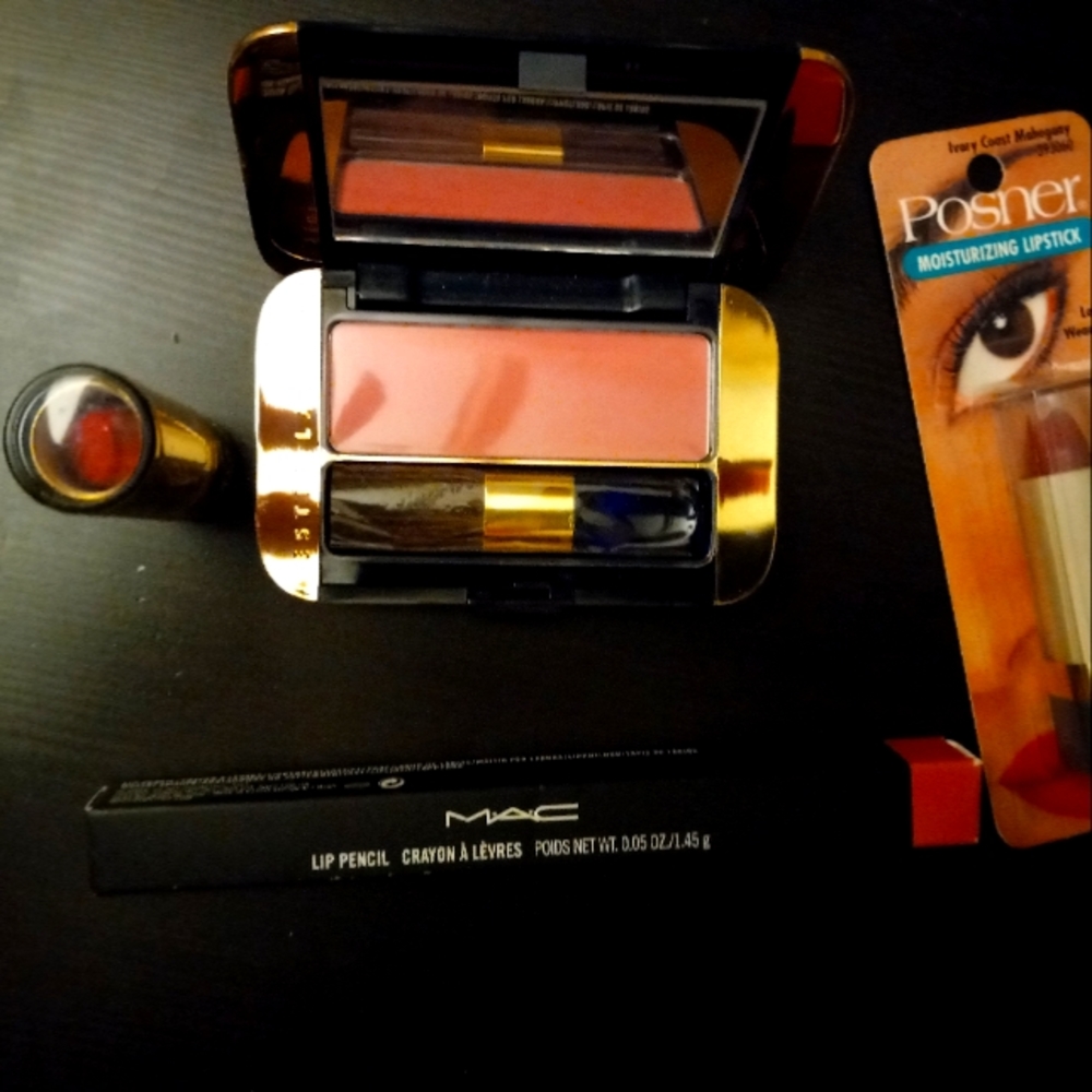 NIB Bundle deal Mac Make-up Lip Liner and friends.